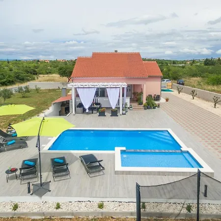 Maris Zadarvillas Villa Tinj
