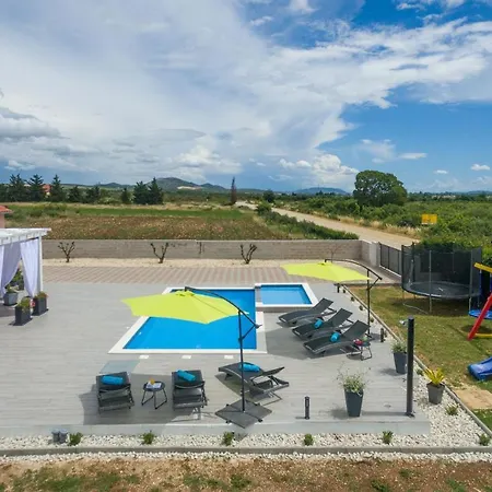 Maris Zadarvillas Villa