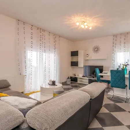 Maris Zadarvillas ヴィラ